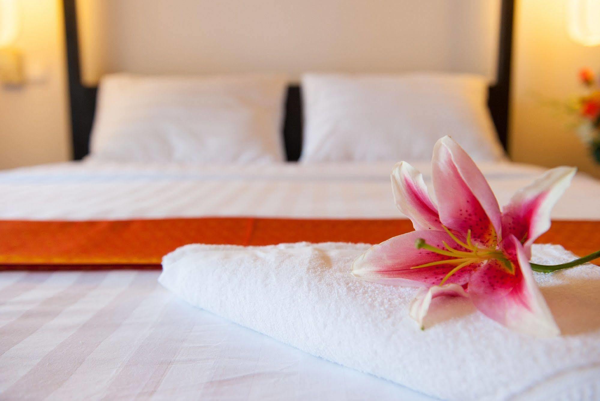 Villa Silk Road Hotel Phnom Pen Exterior foto